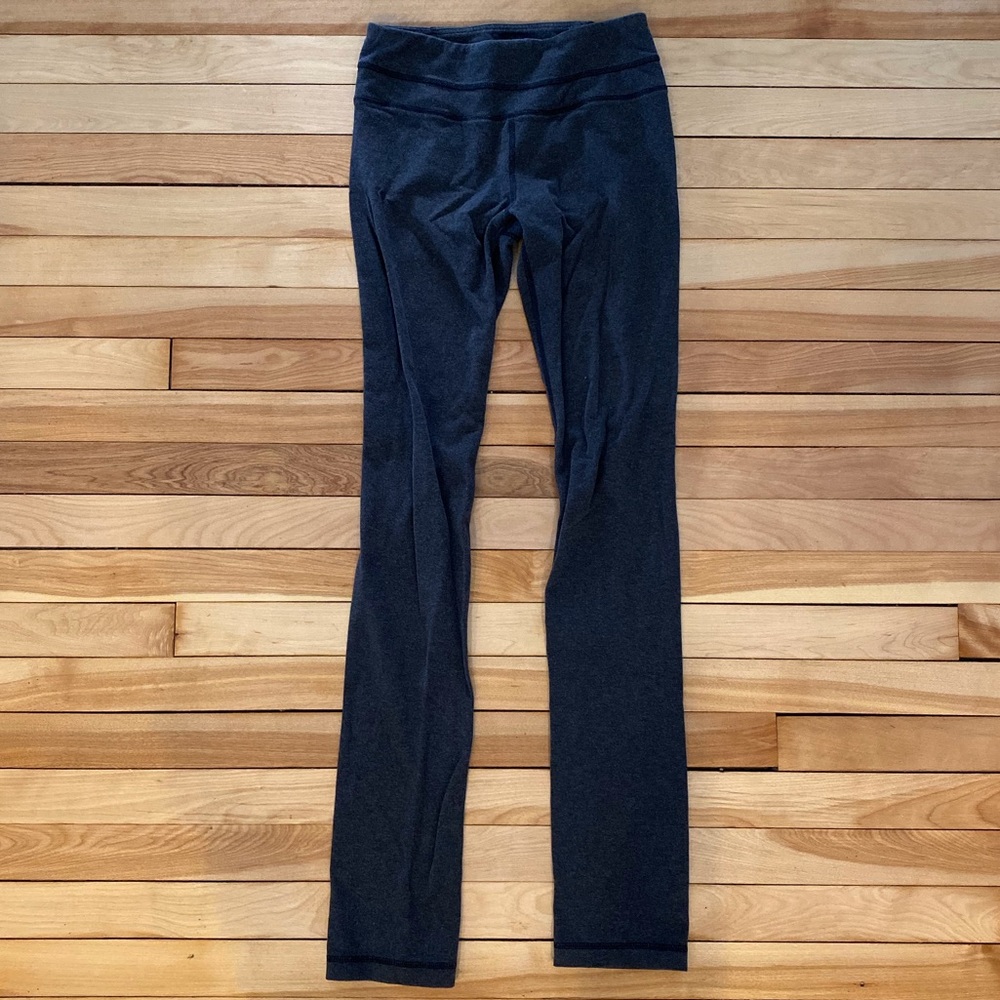 Grey lululemon yoga pants!